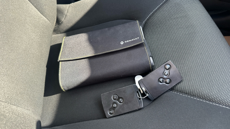 Renault Clio 0.9 TCE 90 Iconic 5dr Petrol Hatchback